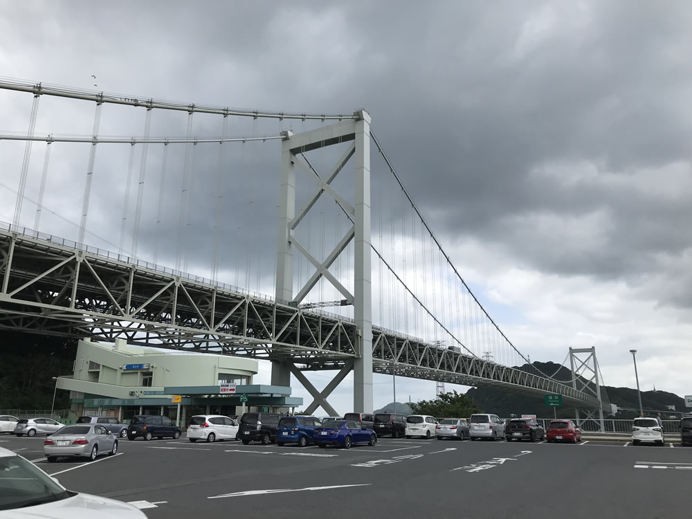 関門海峡の関門橋